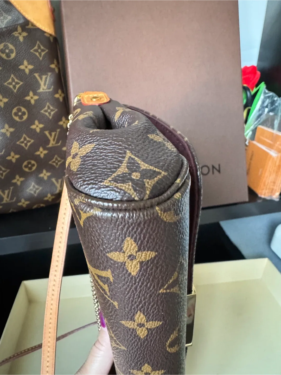 Louis Vuitton Monogram Favorite mm image indicator(7)
