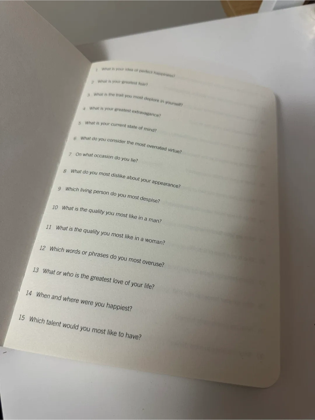 3000 Questions About Me - Fun Conversation Starter image indicator(2)