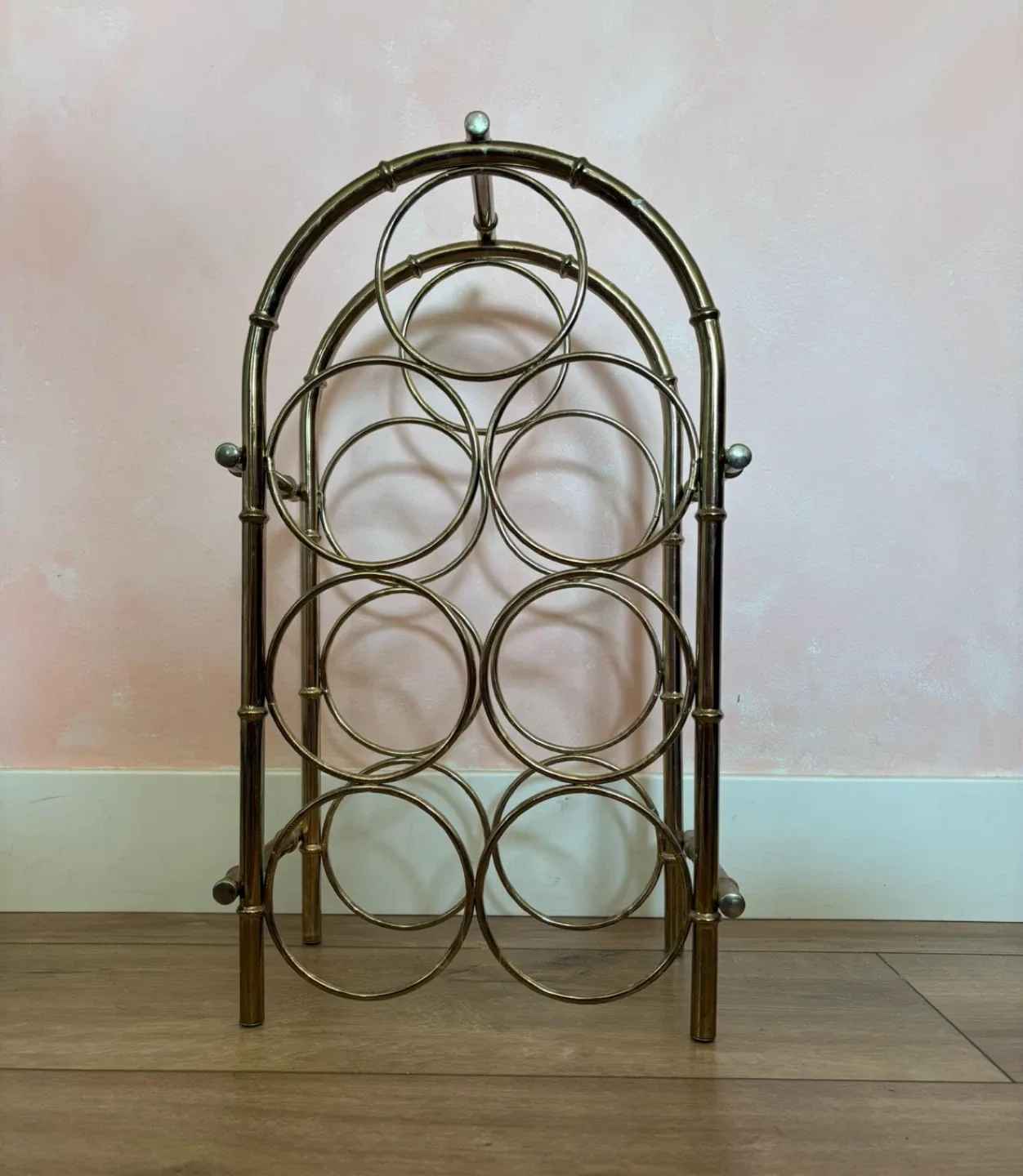 Metal Wine Rack image indicator(2)