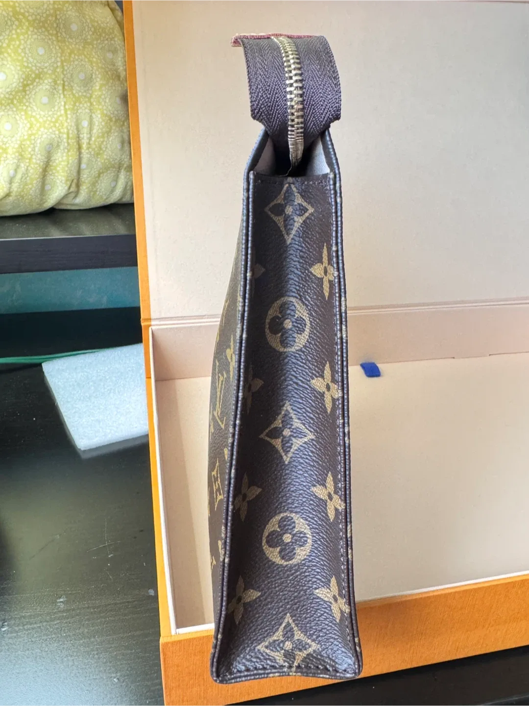 Louis Vuitton Monogram Toiletry 26 Pouch image indicator(10)