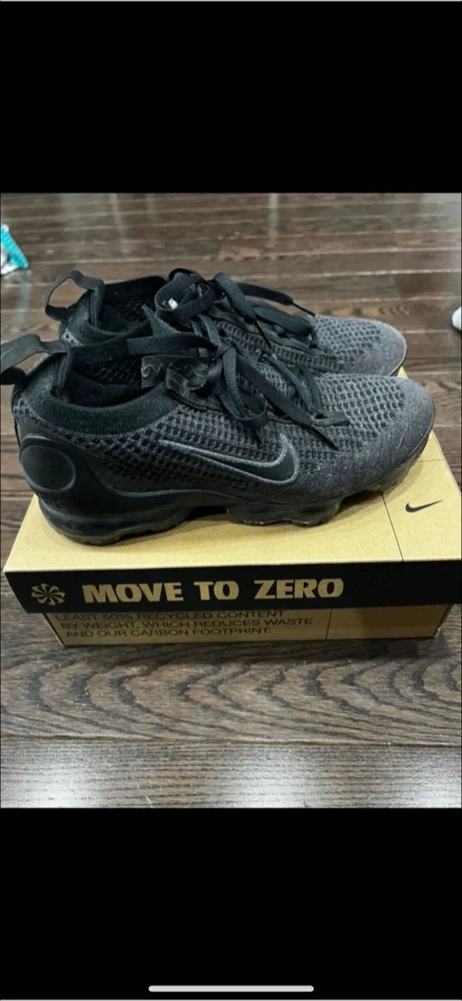 Nike Air Vapormax 2021 FK (GS) Black, Size 5 Youth thumbnail