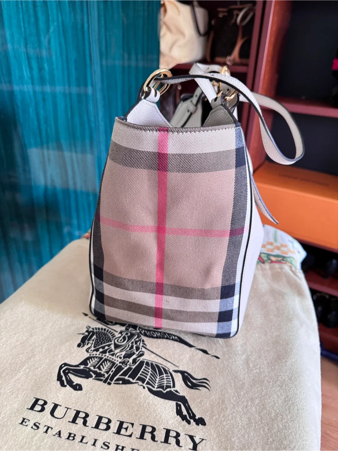 Burberry House Check Fabric Tote Bag image indicator(6)