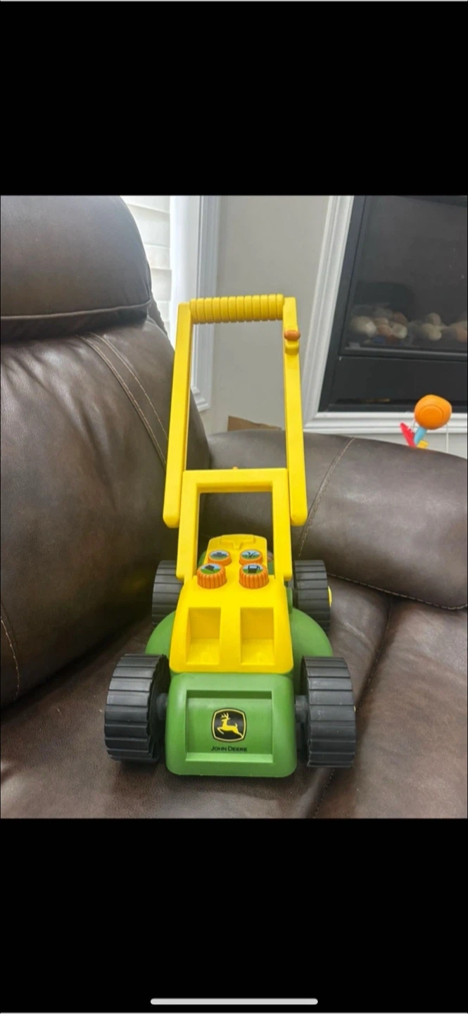 John Deere Toy Lawn Mower