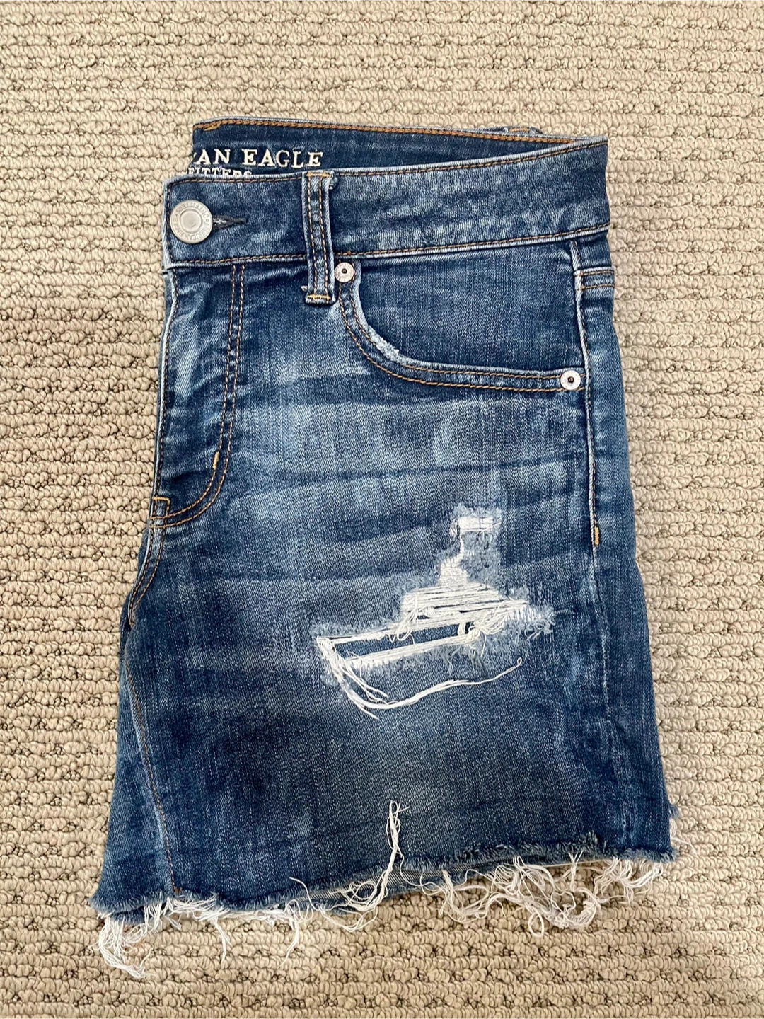 American Eagle distressed denim shorts - photo 2