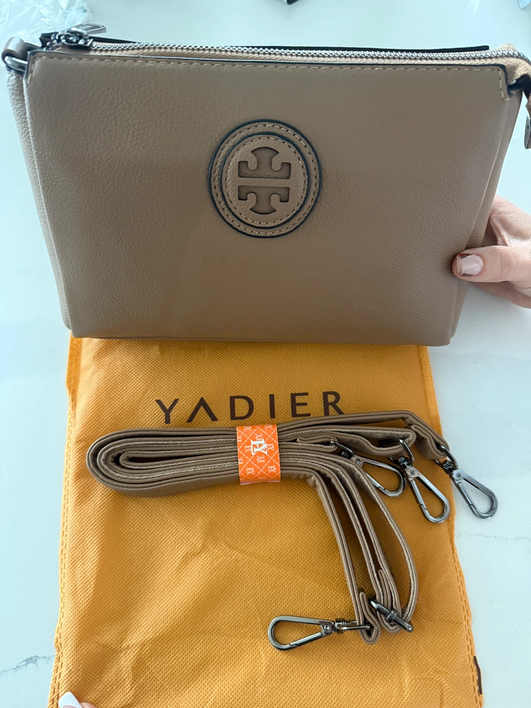 Yadier Beige Crossbody Bag