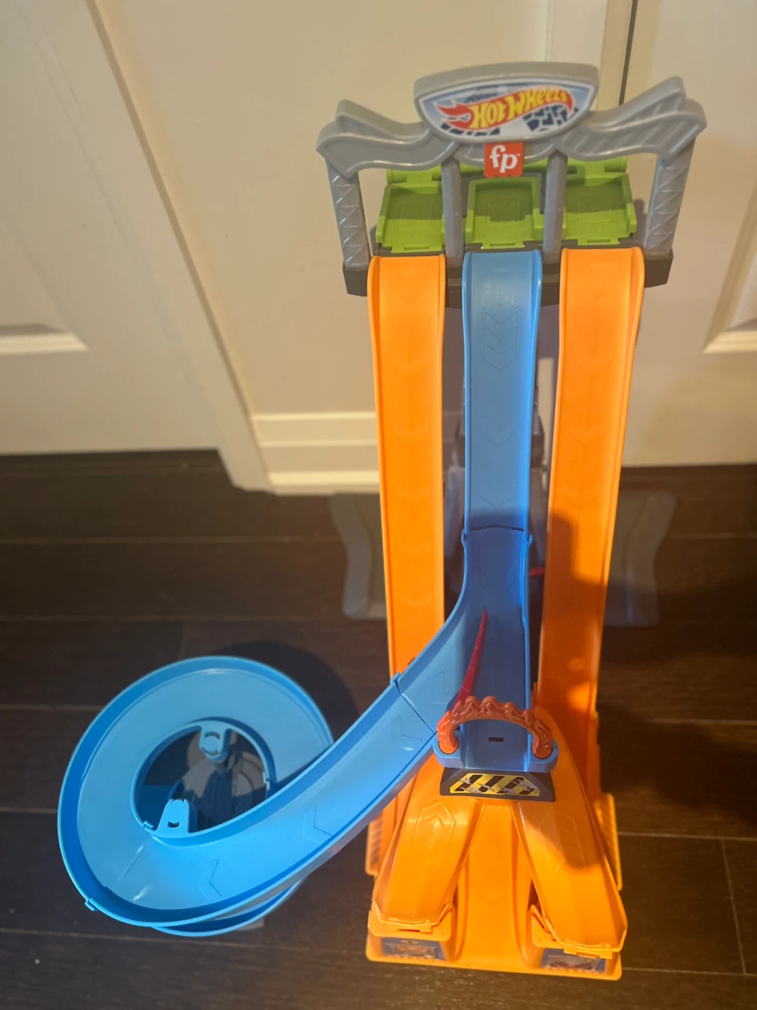 Hot Wheels Fisher-Price Little People Loops Tower Race Track - photo 2