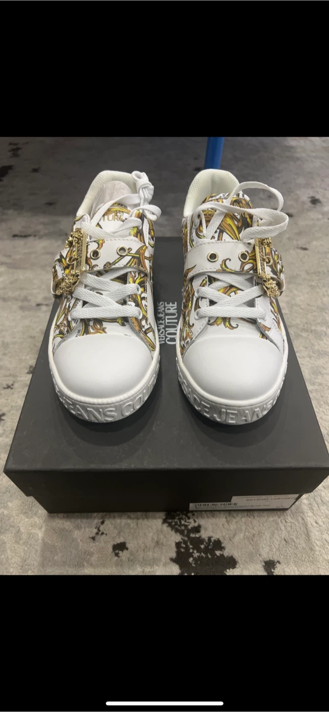 New Versace Jeans Couture White and Gold Sneakers Size 37