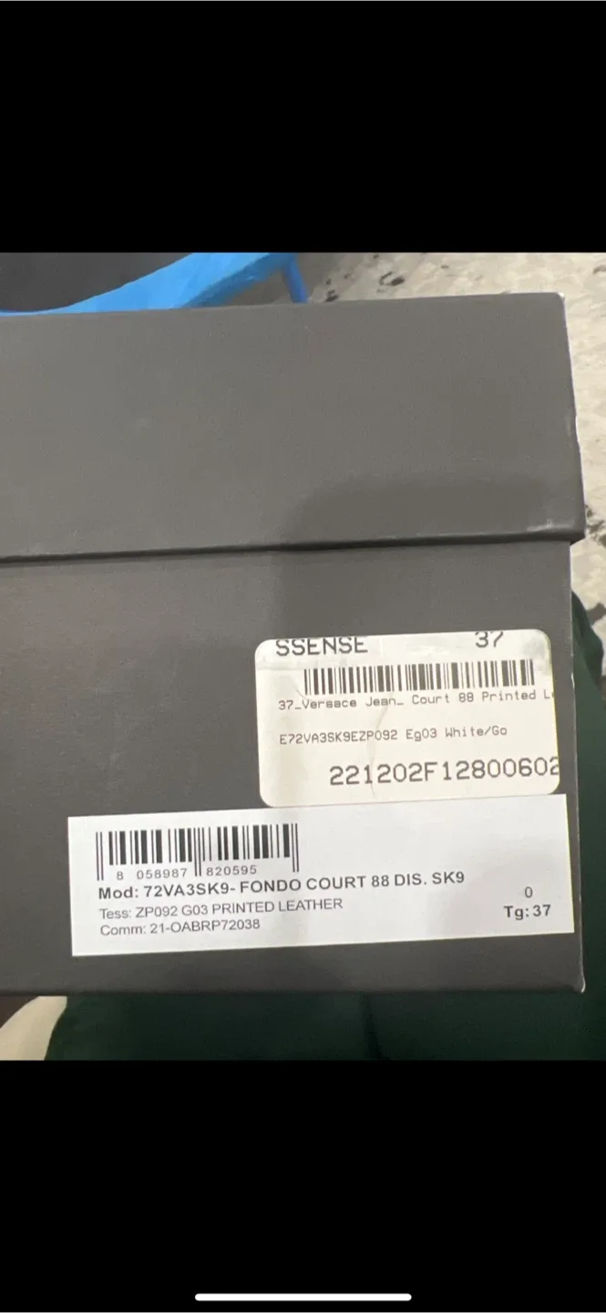 New Versace Jeans Couture White and Gold Sneakers Size 37 image indicator(5)