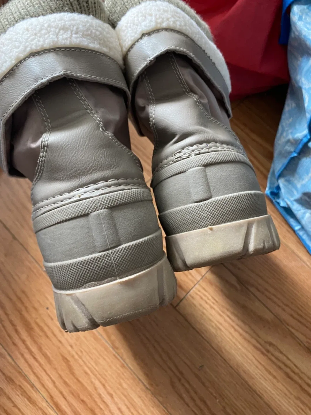 Storm by Cougar Women's Winter Boots - Size 6 image indicator(4)