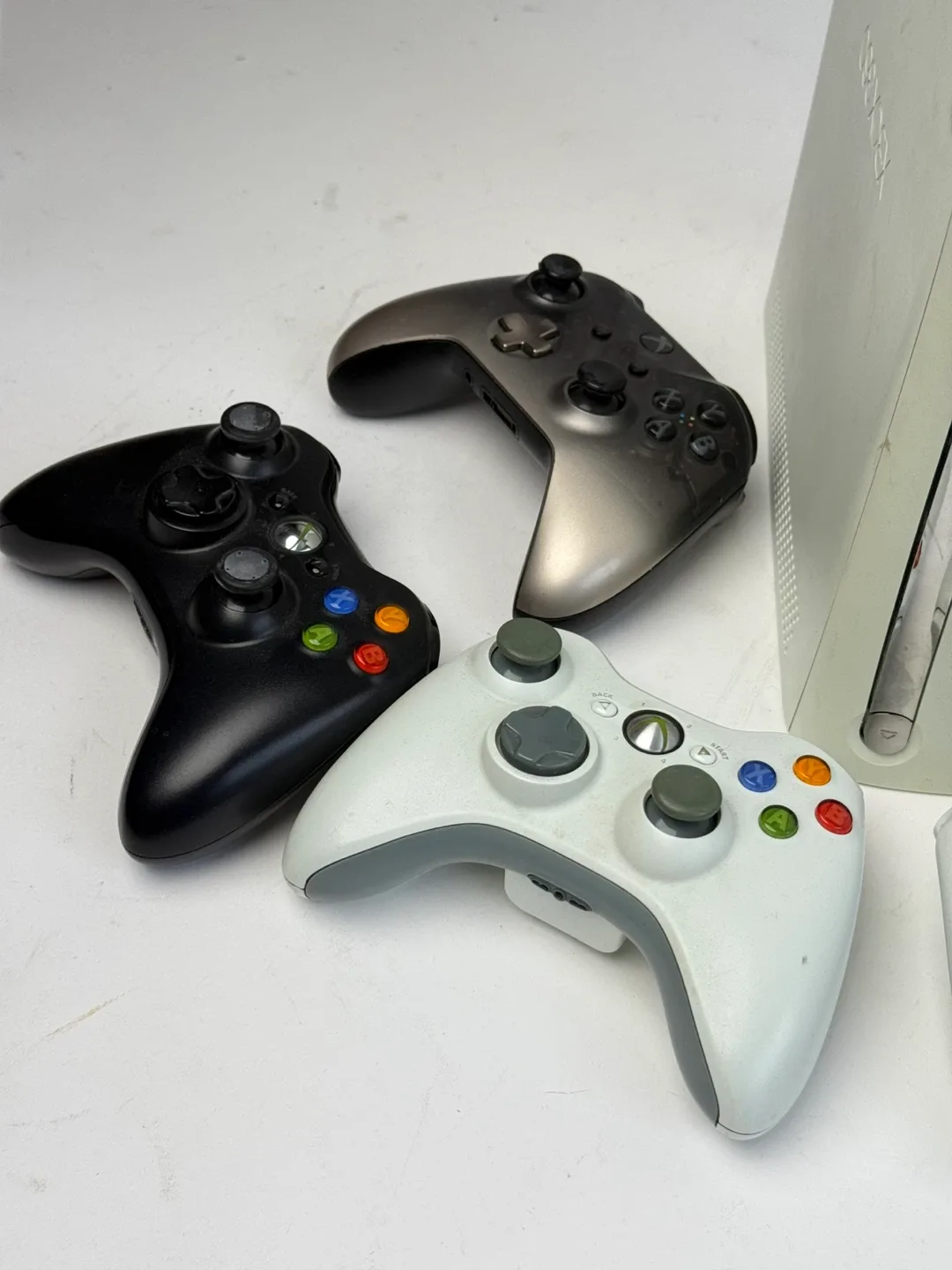 Xbox 360 Console with Controllers image indicator(5)
