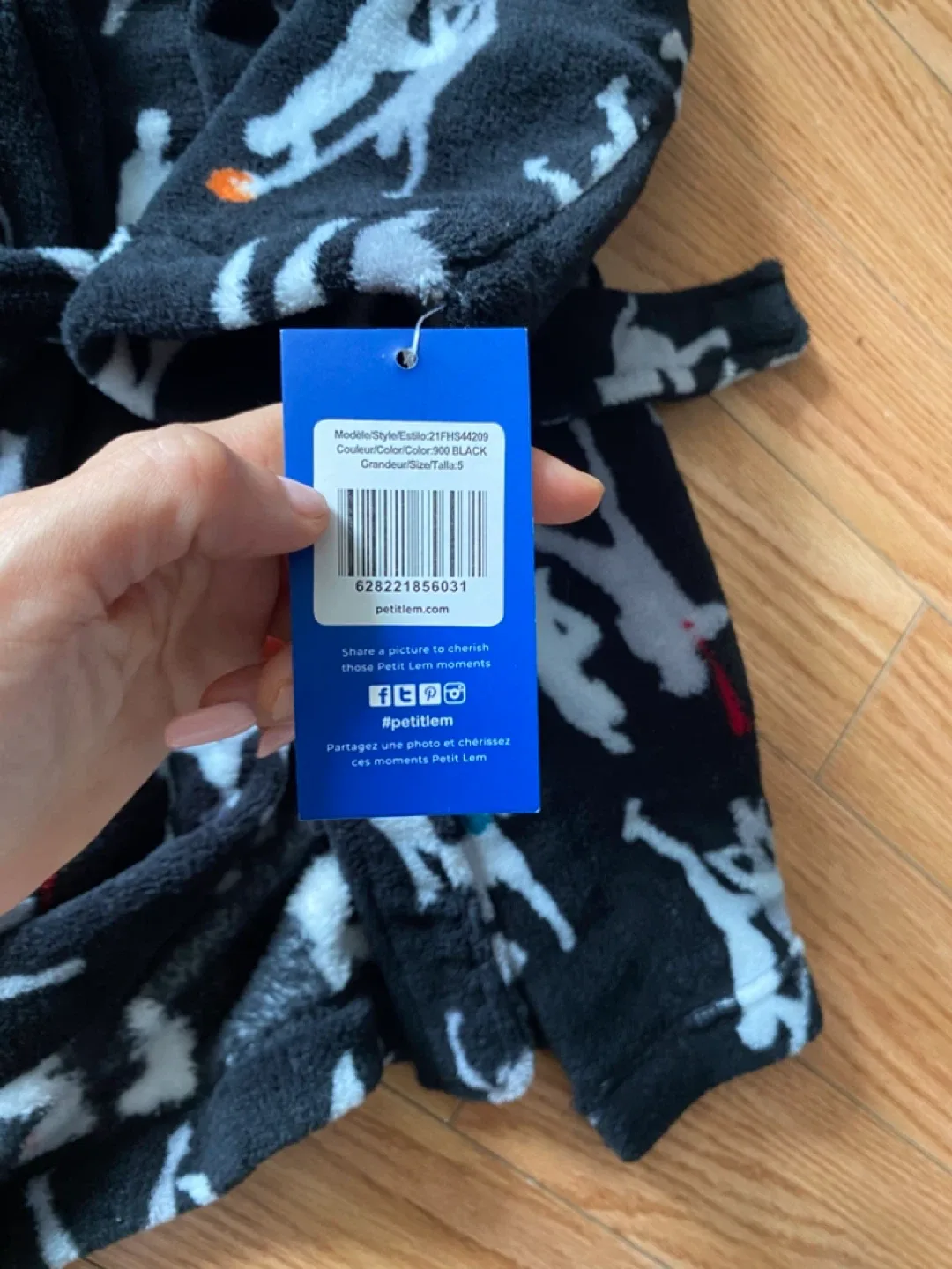 Brand New Petit Lem Kids Soft Robe - Size 5 image indicator(2)