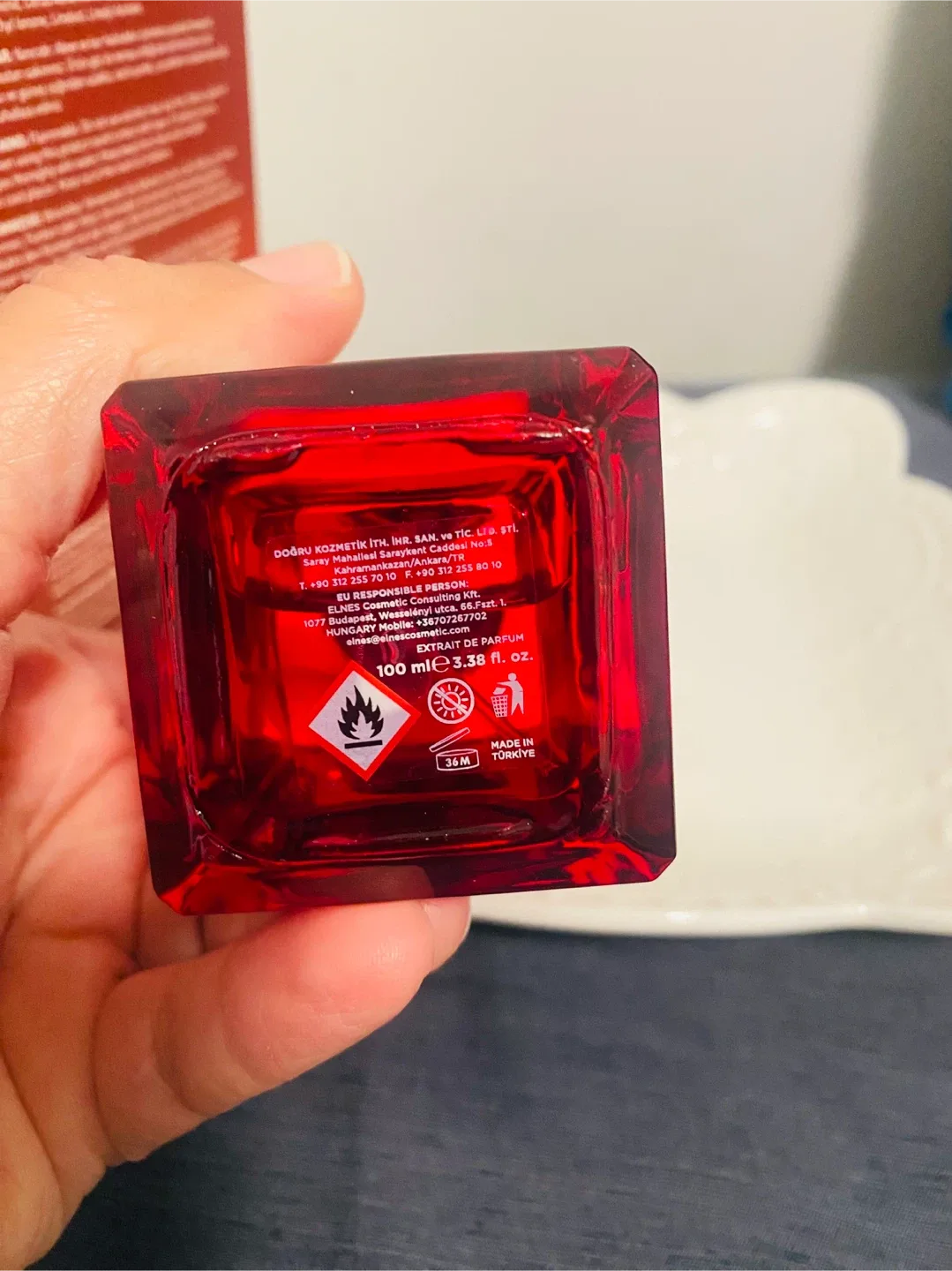 MAD Parfumeur Rouge Extrait de Parfum 100ml image indicator(3)