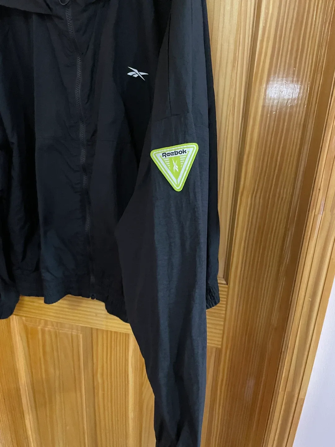 Reebok Black Jacket 4X / 26-28W image indicator(6)