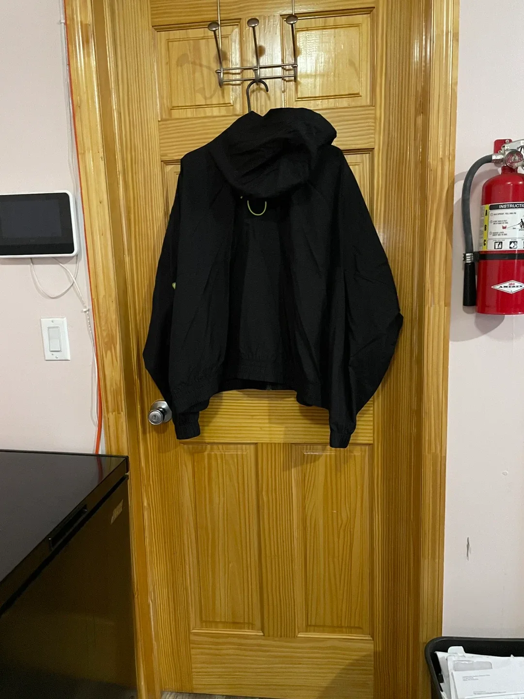 Reebok Black Jacket 4X / 26-28W image indicator(2)