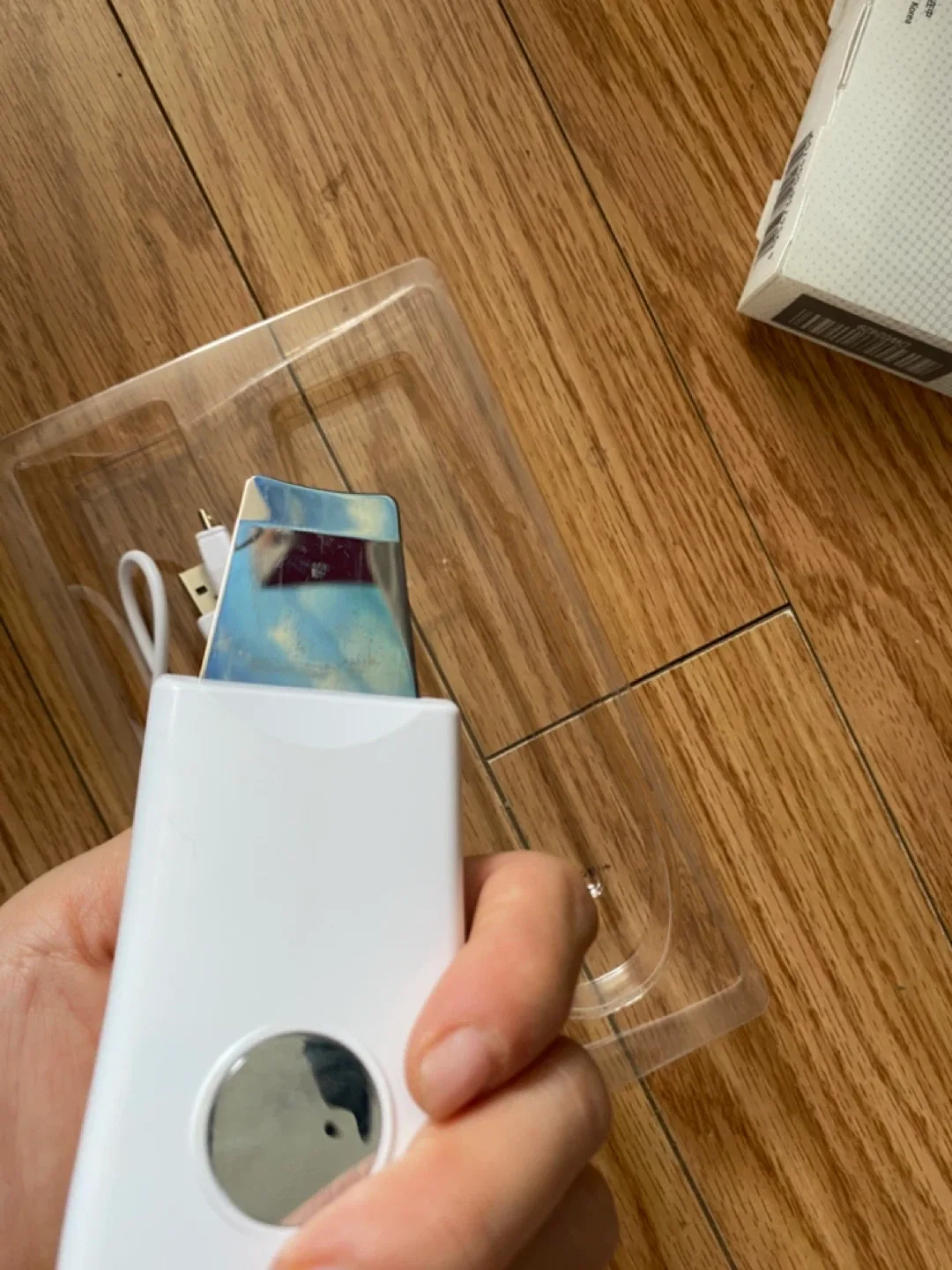 aQua Qucana Qlean Platinum S II Facial Cleansing Device image indicator(10)