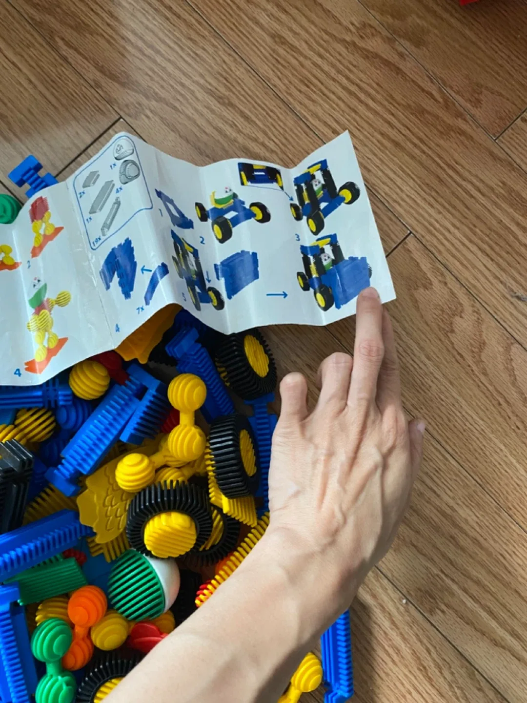 2 Sets of Interstar Safari Colorful World Building Blocks image indicator(4)