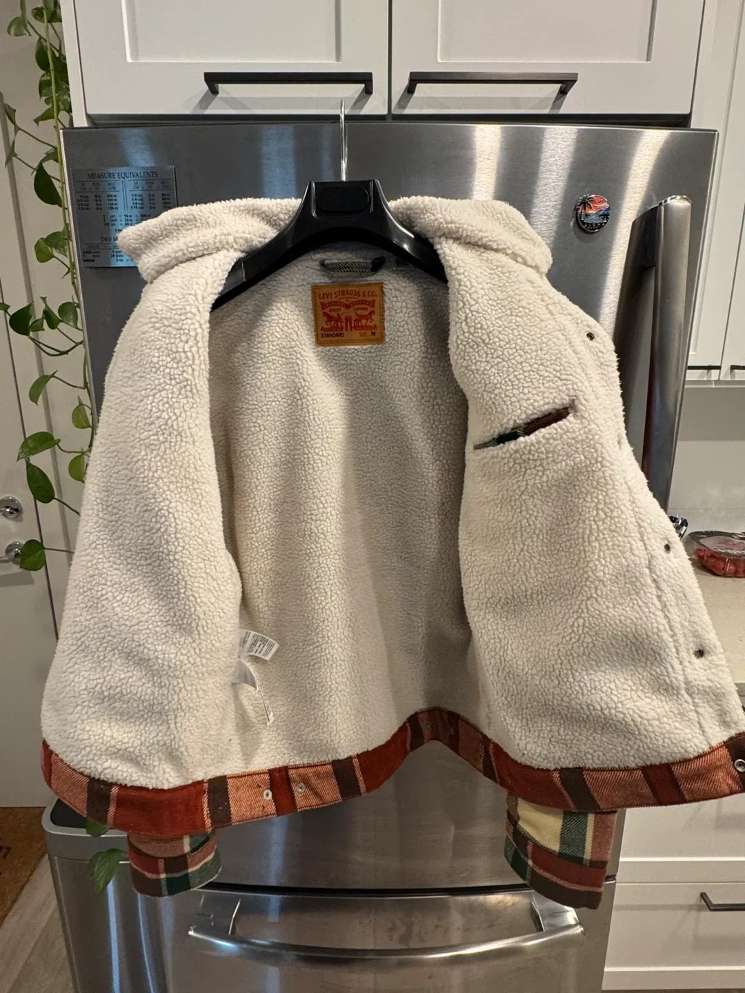 Levi’s plaid Sherpa trucker jacket image indicator(3)