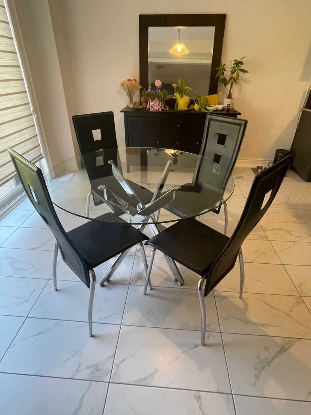 Glass Top Dining Table with 4 Chairs image indicator(2)