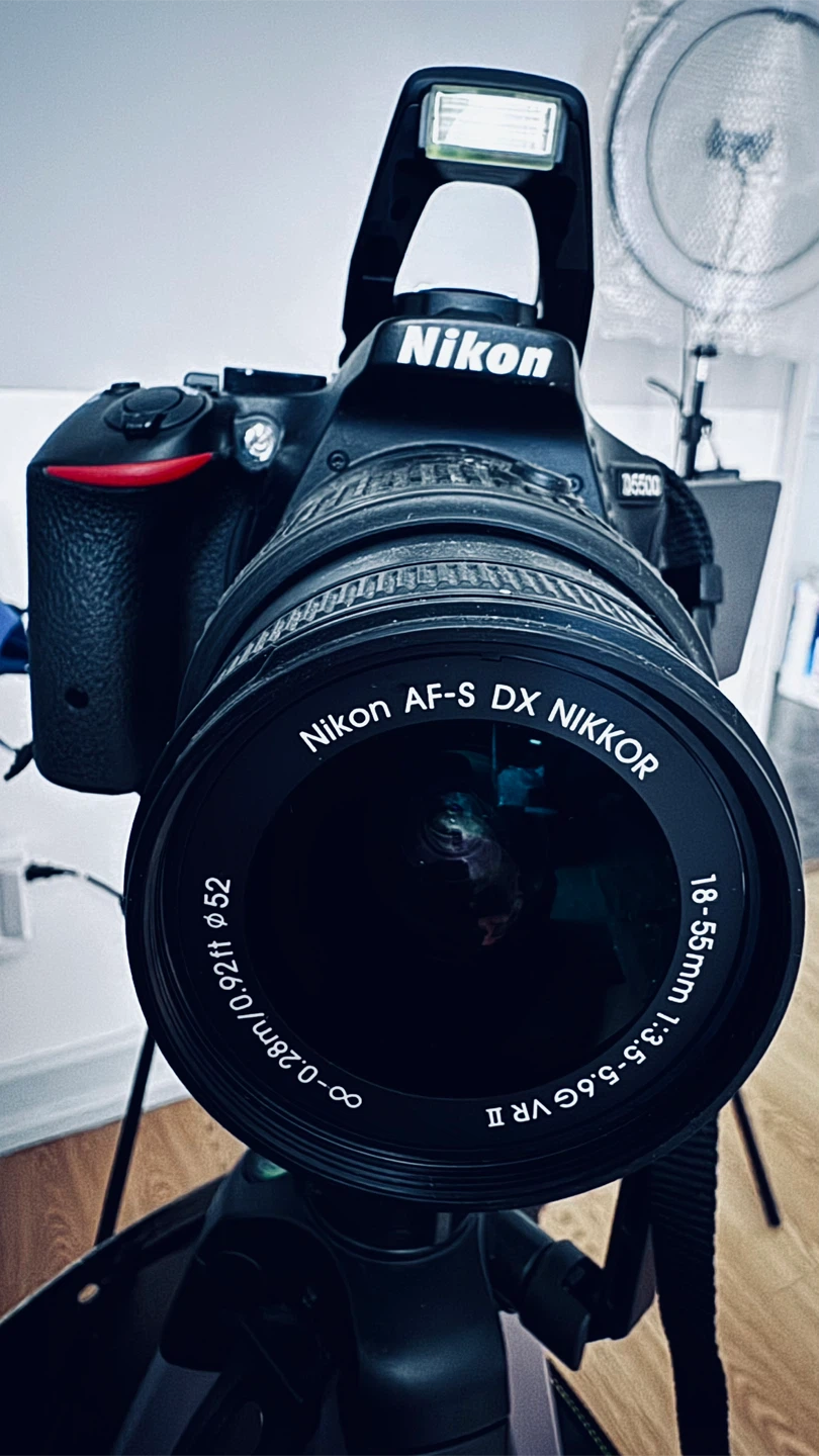 Nikon D5500 DSLR Camera with 18-55mm Lens & Tripod - photo 4