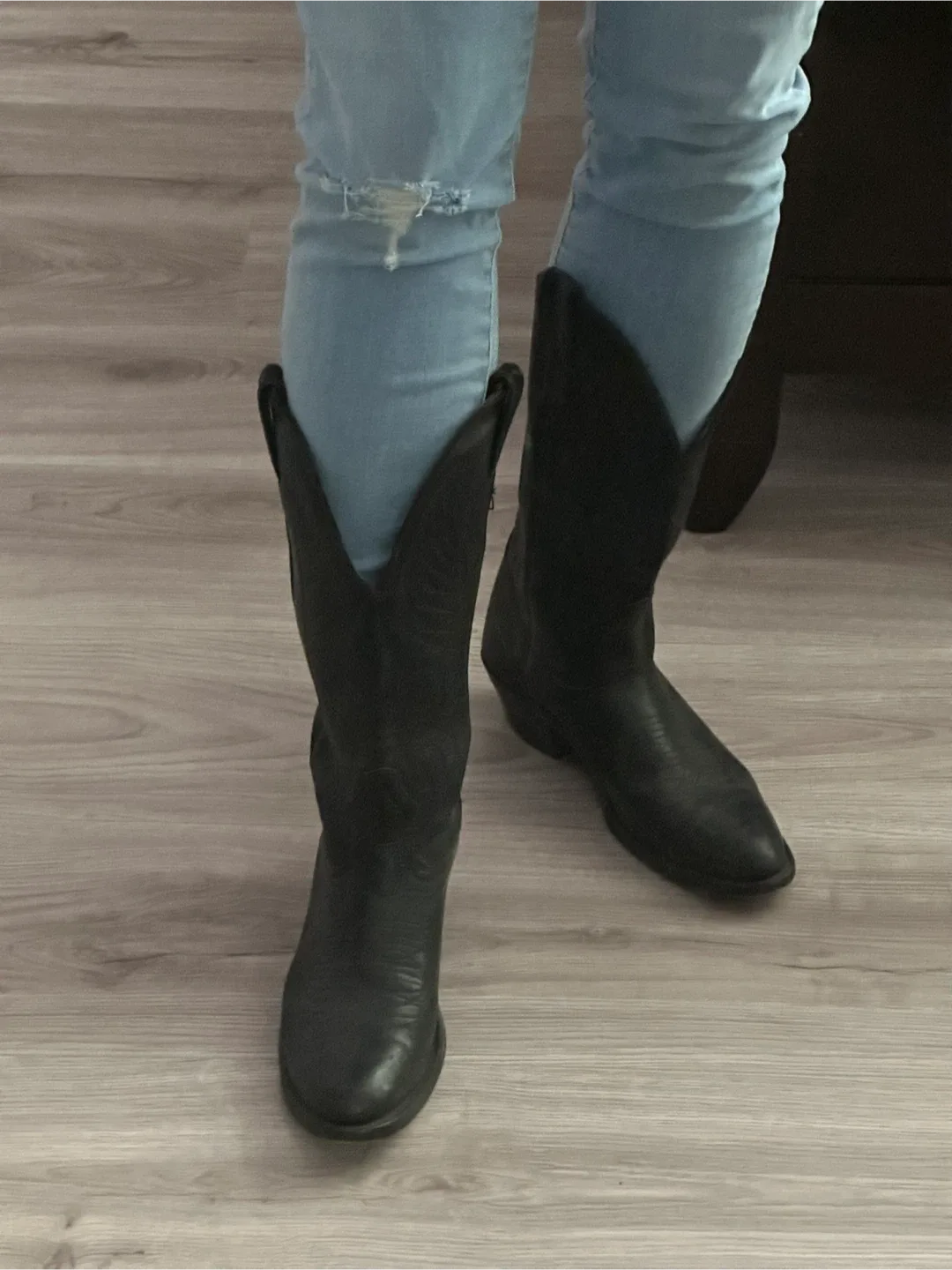 Boulet Woman’s Cowboy Boots (size 6.5) image indicator(8)