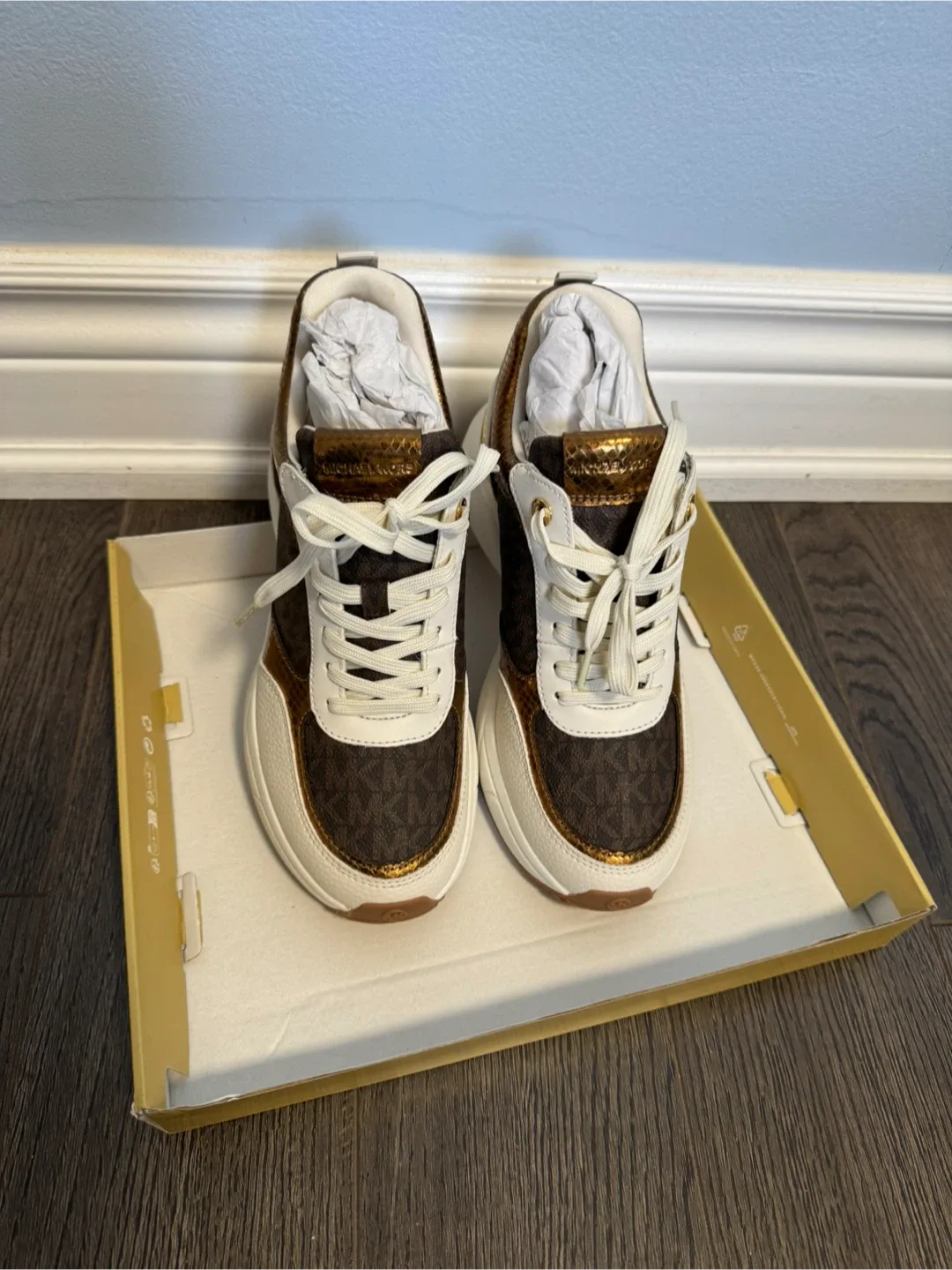 Michael Kors Katrina Wedge Trainer US 7.5 image indicator(2)