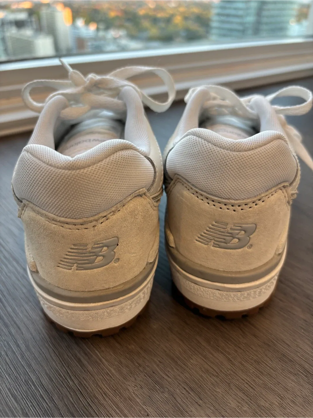 New Balance 550 Sneakers (Women’s size 6.5) image indicator(3)