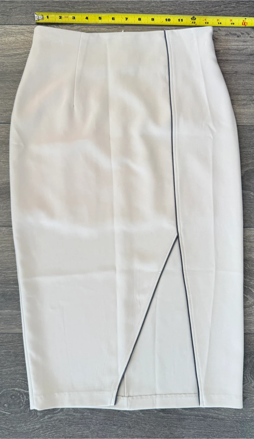 Beige Pencil Skirt with Slit - photo 3
