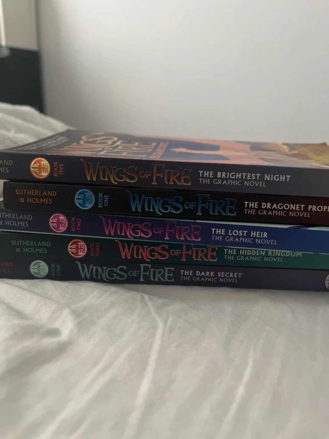Wings of Fire Graphic Novel Books 1-5 thumbnail
