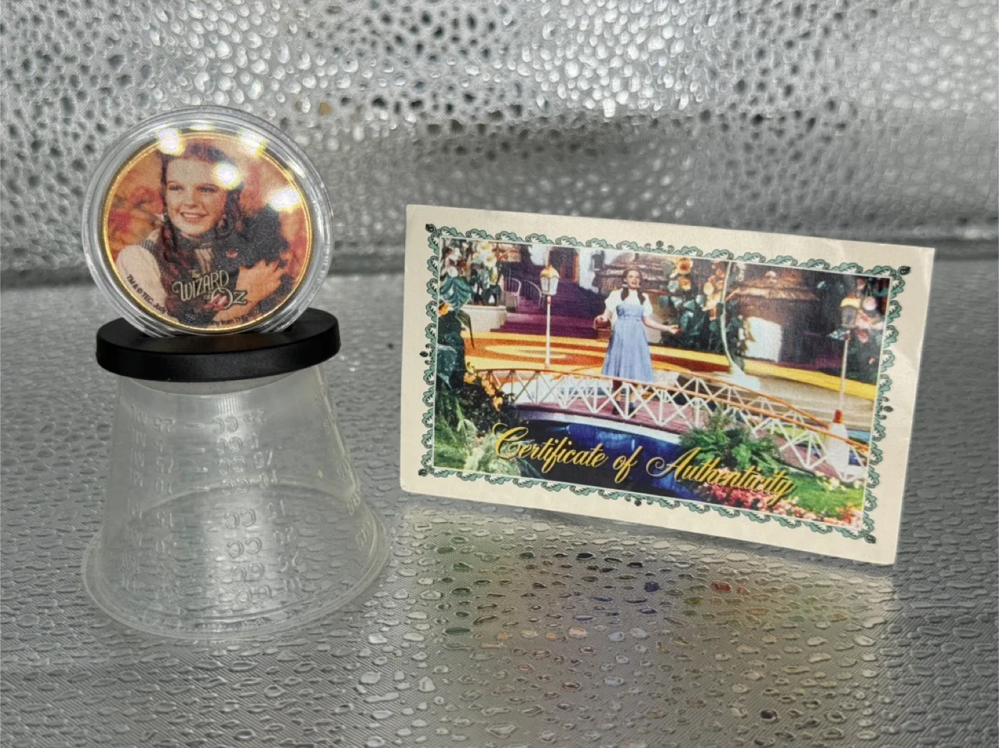 Wizard of Oz 50th Anniversary Gold Coin thumbnail