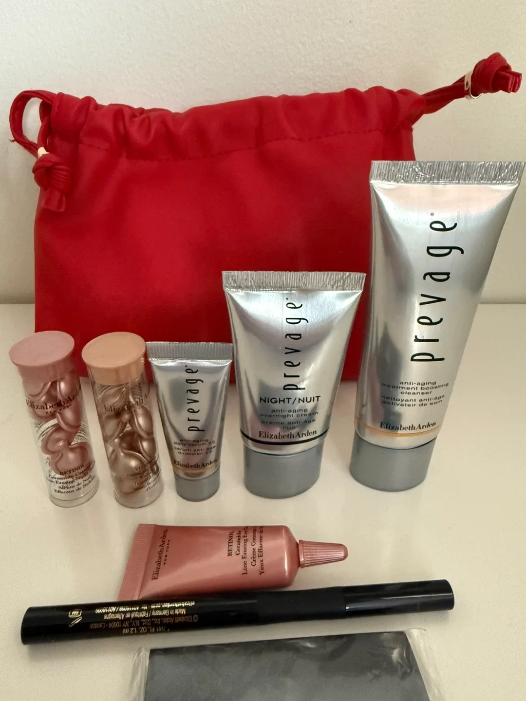 Elizabeth Arden & Prevage Skincare Set image indicator(2)