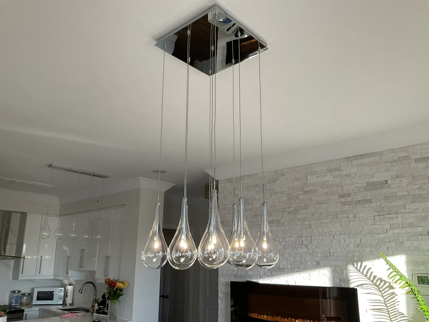 Modern Teardrop Glass Pendant Lighting Fixture image indicator(2)