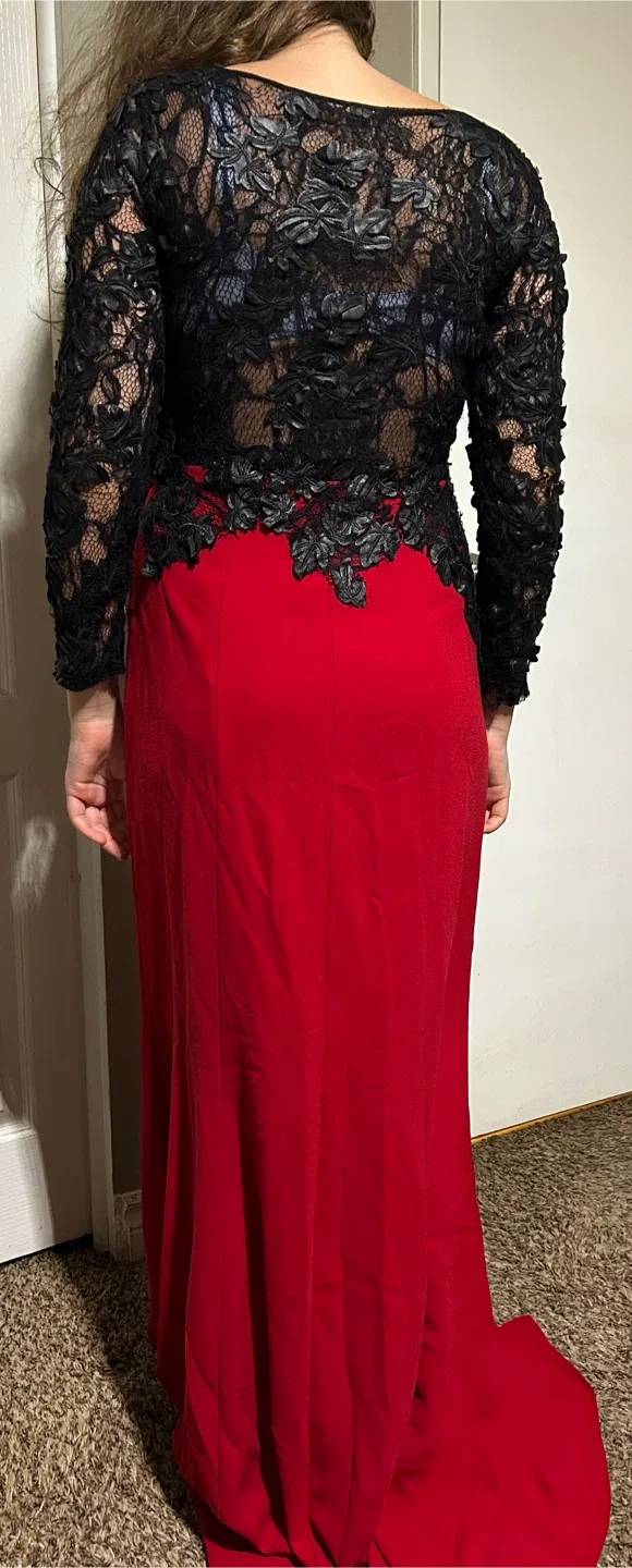 Red & Black Lace Formal Dress image indicator(2)