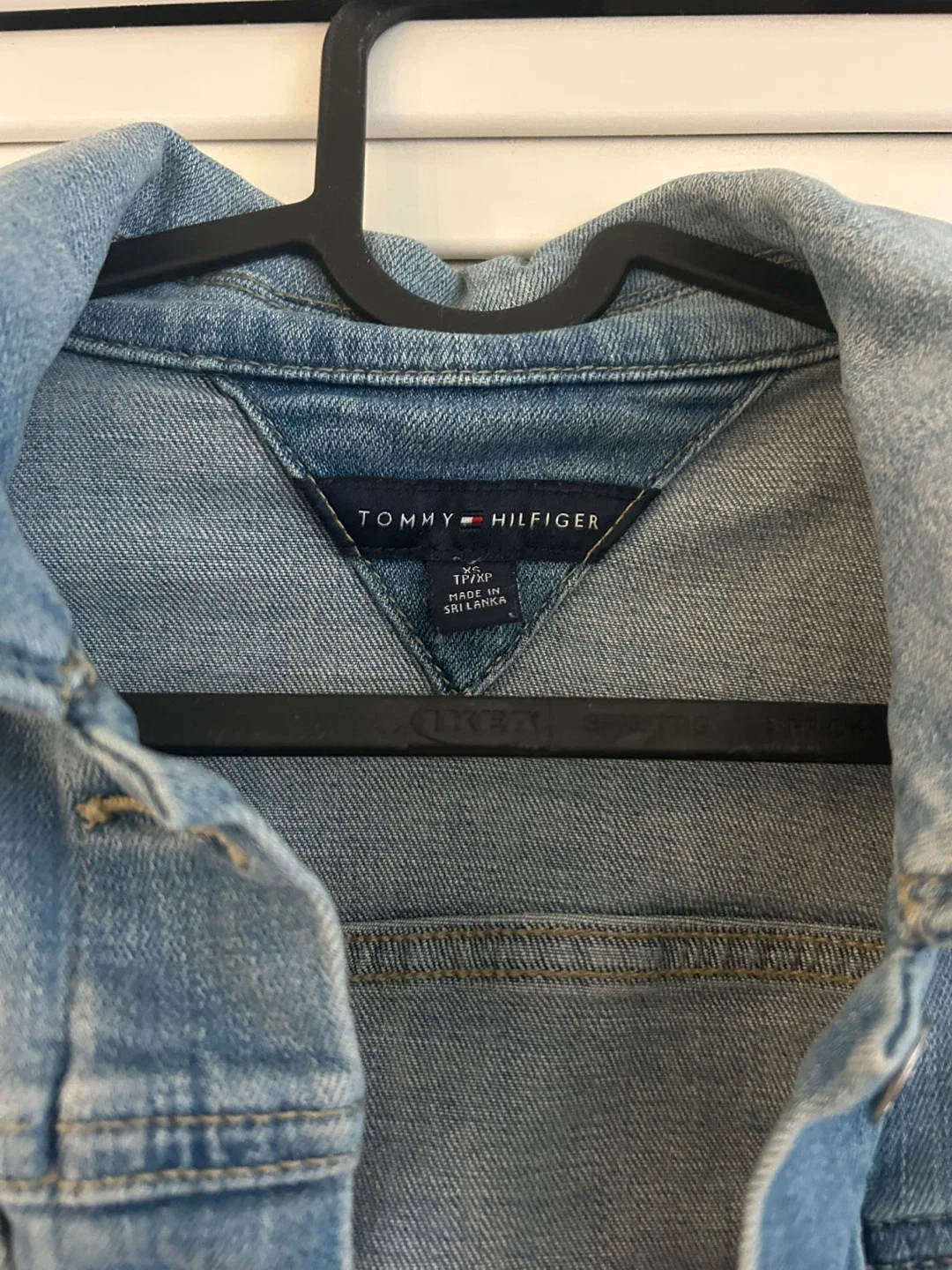 Tommy Hilfiger Denim Jacket - Size XS image indicator(2)