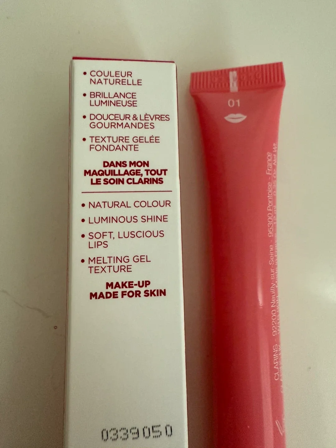 Clarins Lip Perfector - 01 Rose Shimmer image indicator(2)