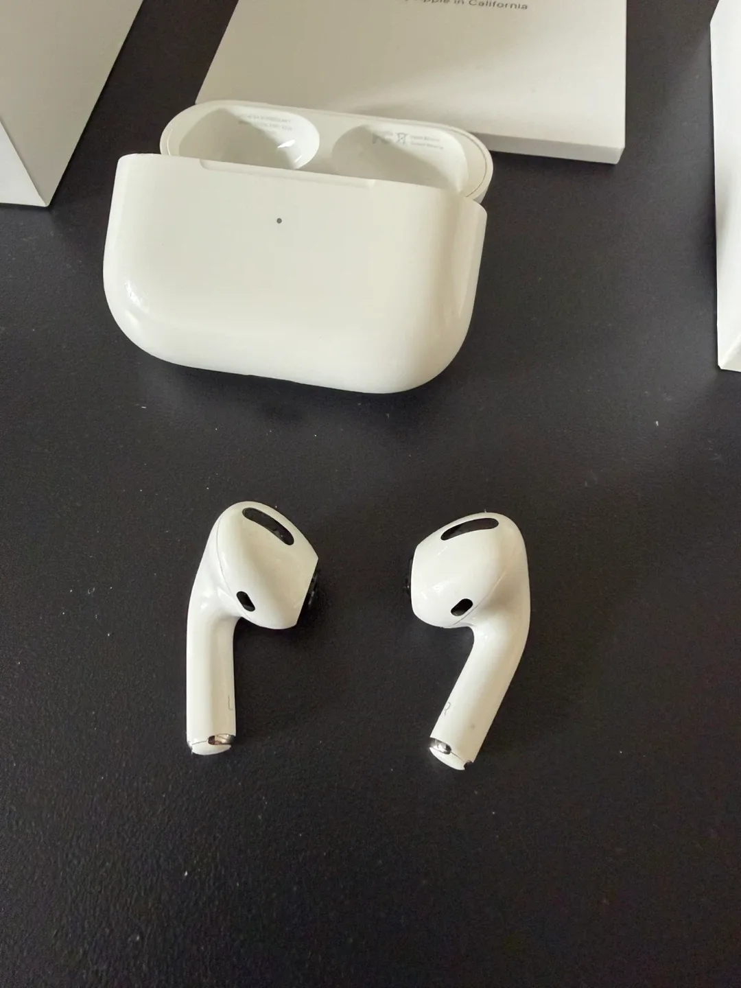 AirPods Pro (1st gen) image indicator(2)