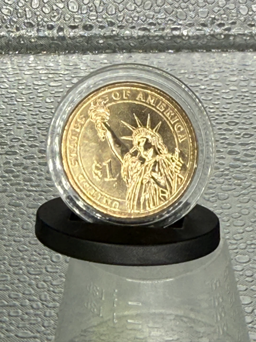 Lyndon B. Johnson $1 gold Coin - photo 2