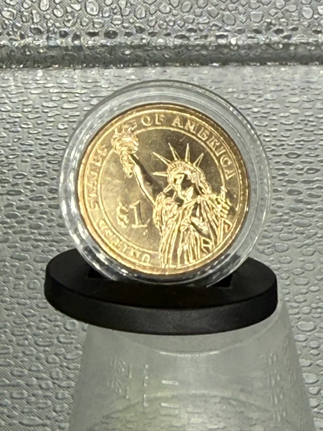 Lyndon B. Johnson $1 gold Coin image indicator(2)