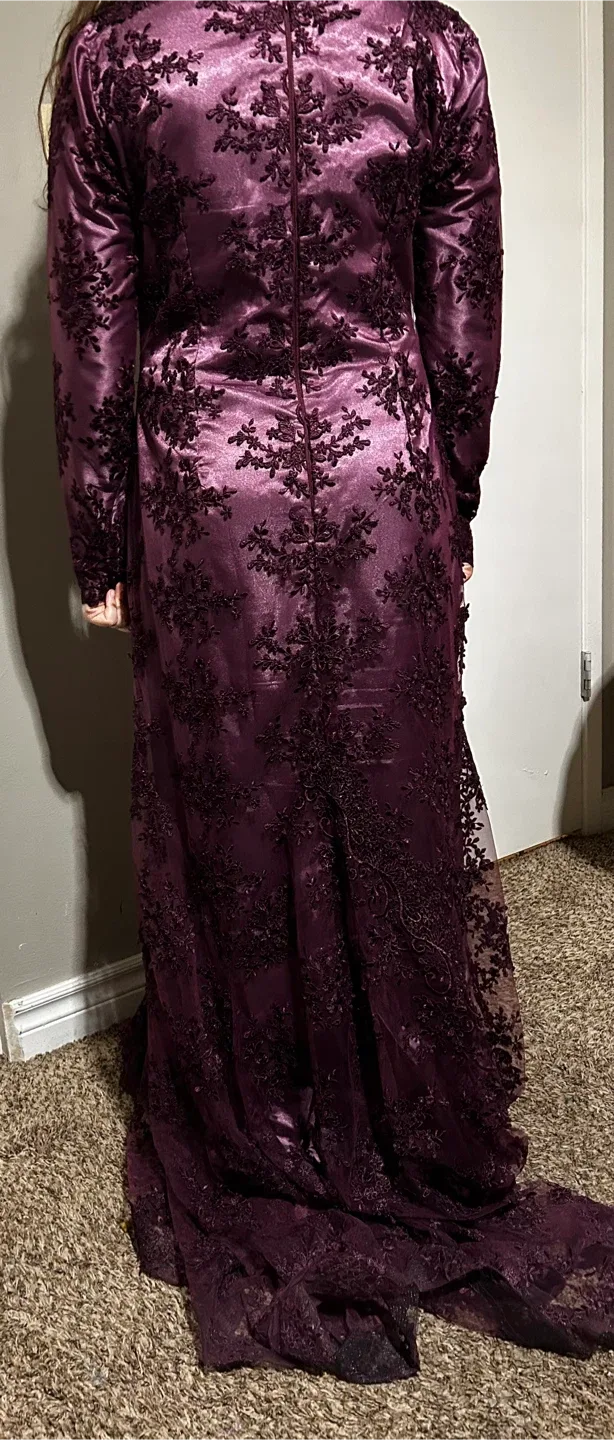 Burgundy Lace Long Sleeve Formal Dress image indicator(2)