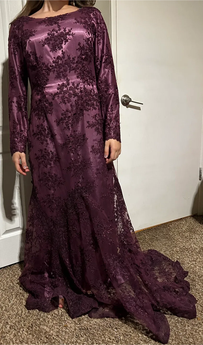 Burgundy Lace Long Sleeve Formal Dress thumbnail