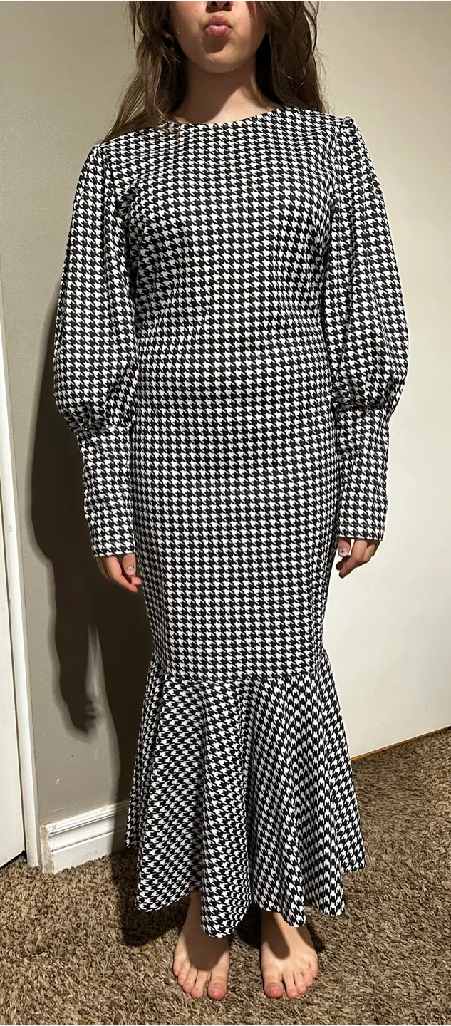 Houndstooth Pattern Long Sleeve Dress thumbnail