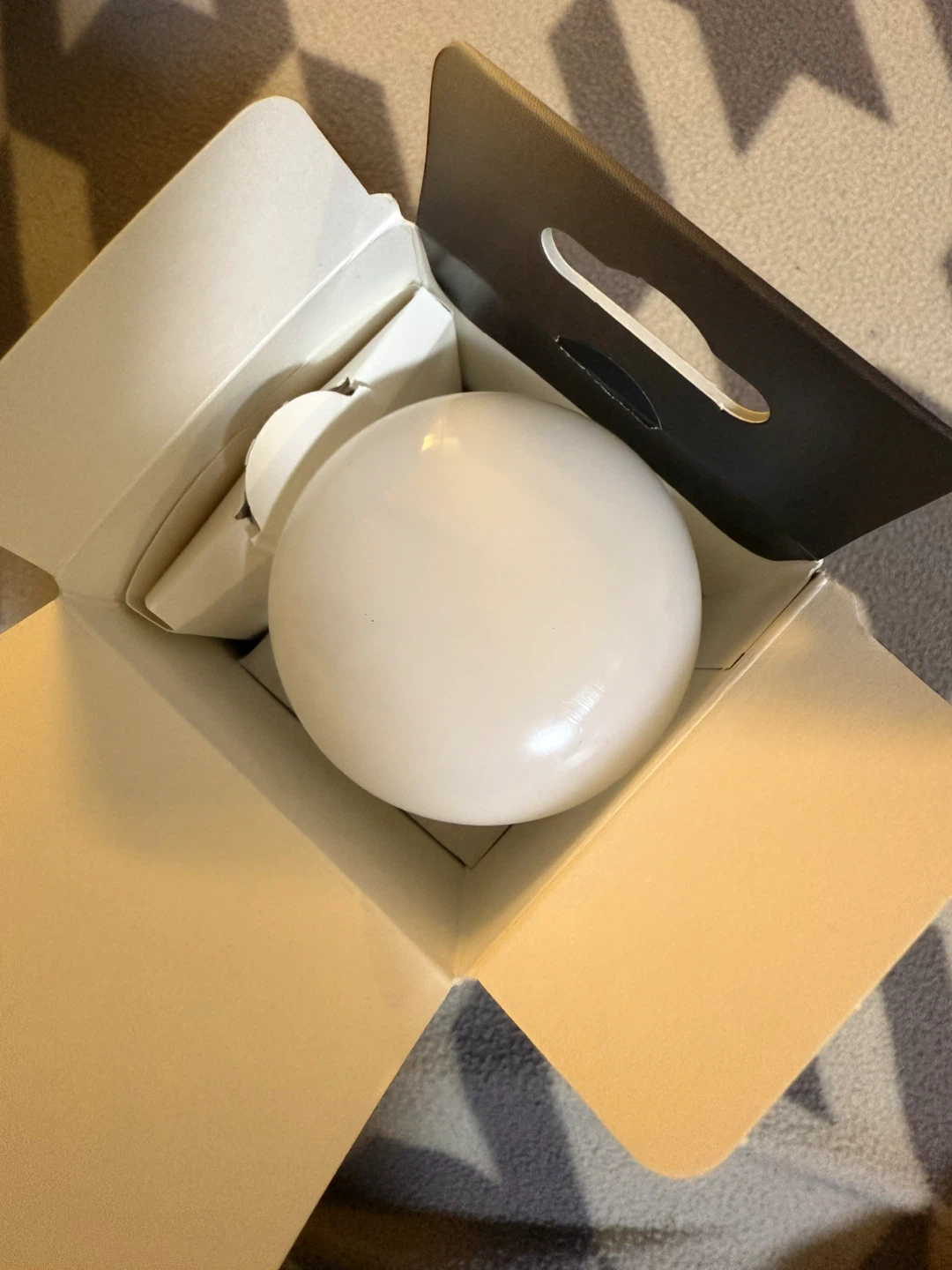 Philips Hue Smart LED Bulb, Warm White Light - photo 5