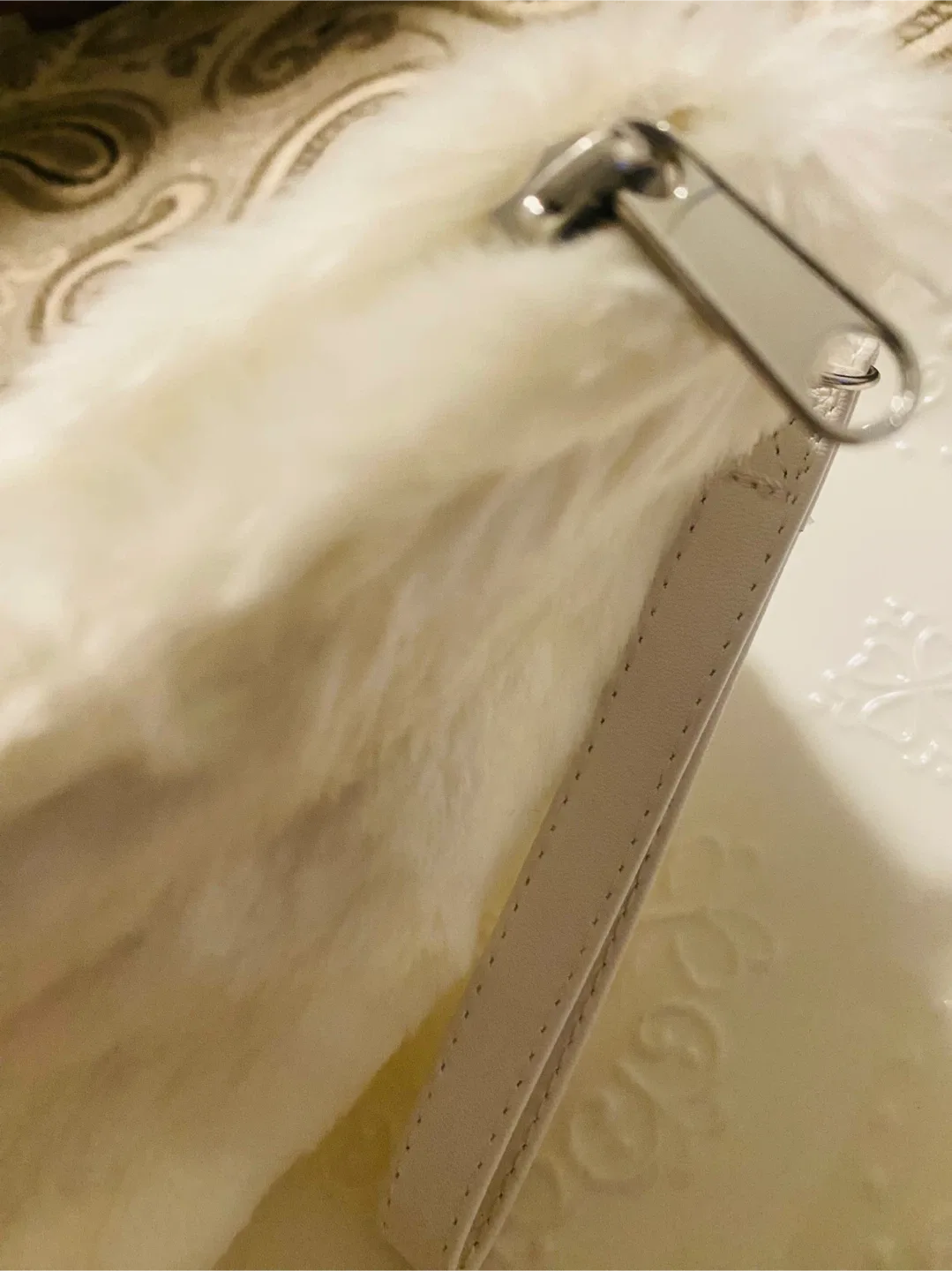 New (unused) PLACE White Faux Fur Purse image indicator(3)