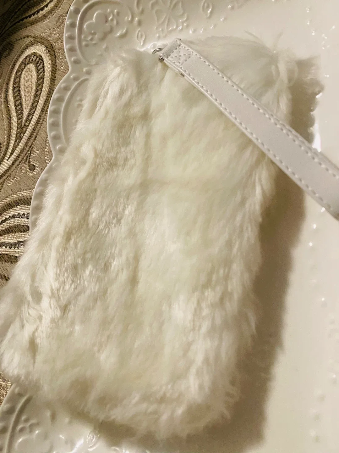 New (unused) PLACE White Faux Fur Purse image indicator(2)
