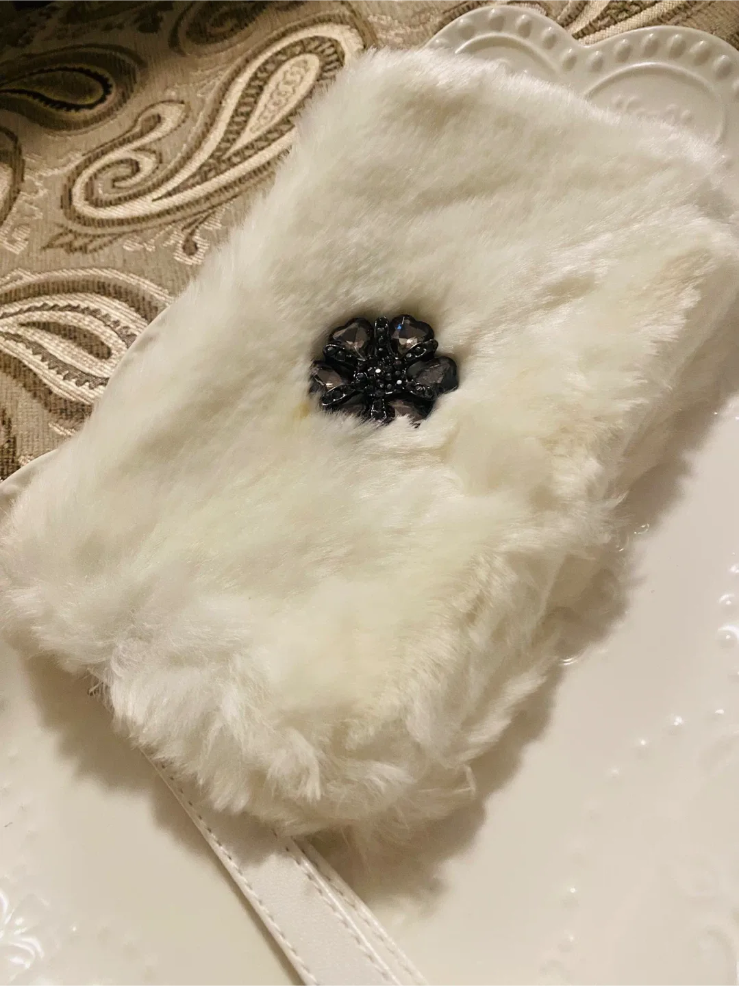 New (unused) PLACE White Faux Fur Purse thumbnail