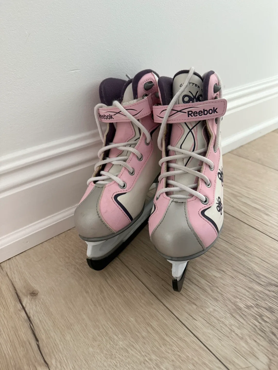 Reebok Girl's Ice Skates - Size 2 image indicator(4)