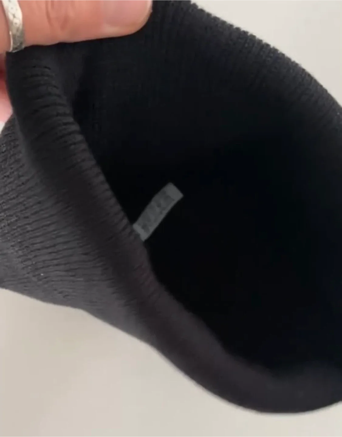 NEW Halloween Scream Ghostface Black Beanie image indicator(10)