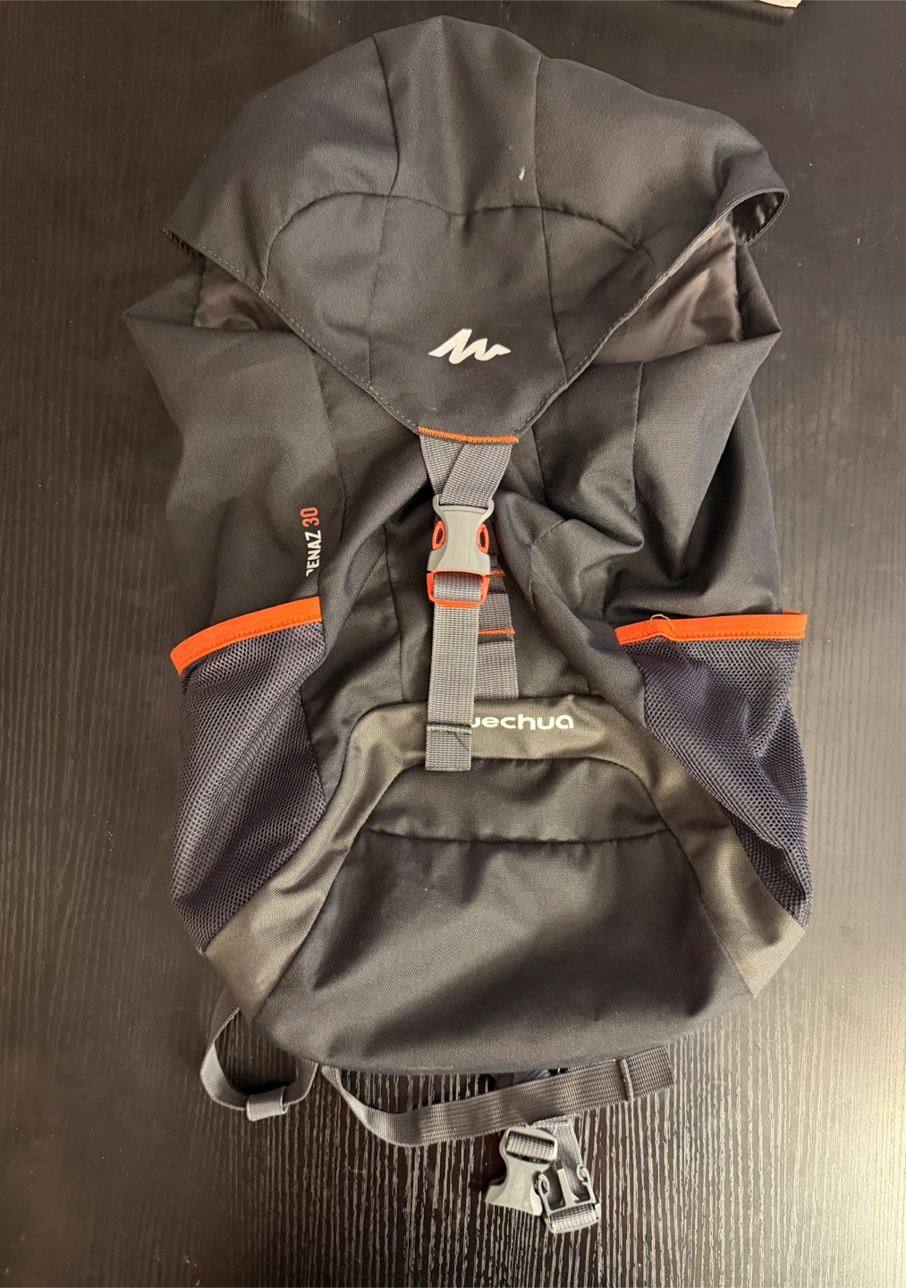 Quechua Arpenaz 30 Backpack - Grey & Orange