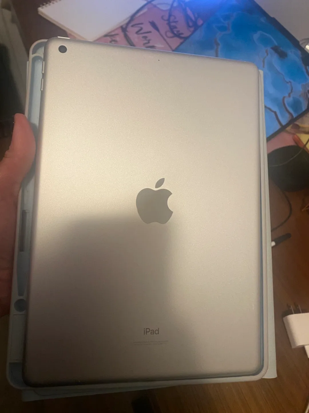 iPad 64 g 9th generation image indicator(3)