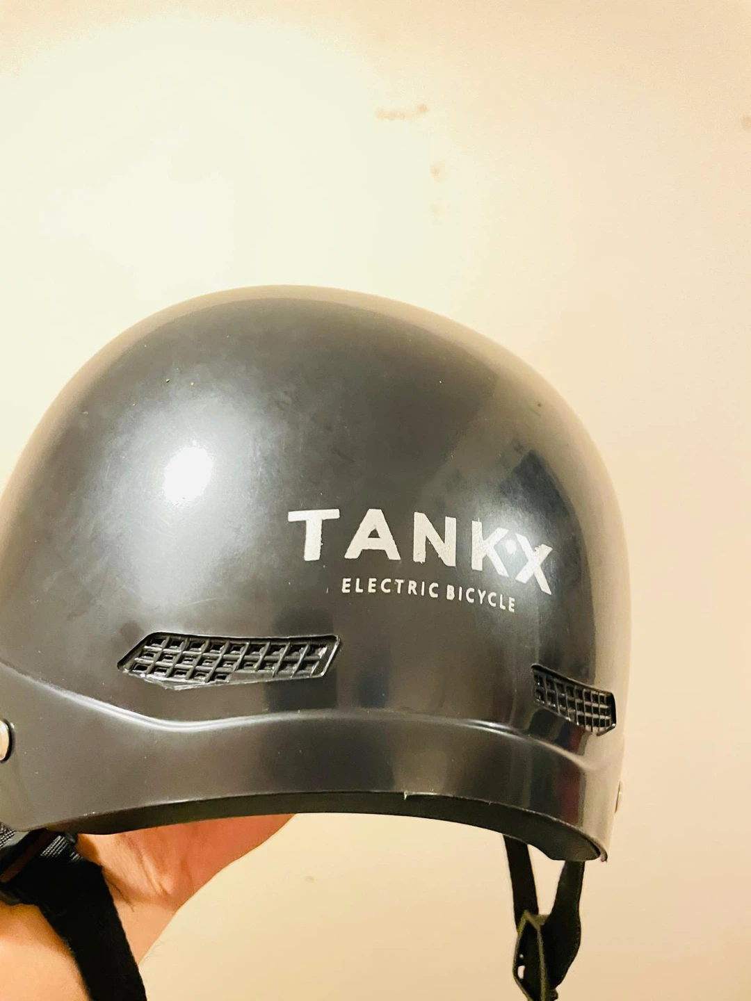 Electric Bicycle Lithium Battery & Tankx Helmet - photo 5