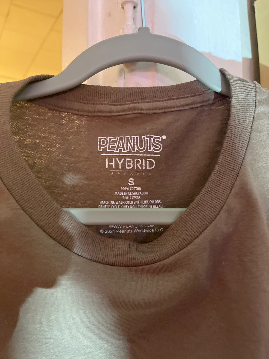 Peanuts Hybrid Apparel T-Shirt - Size Small - photo 3